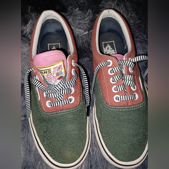 Vans women's shoes size 8 - Picture 5 of 5